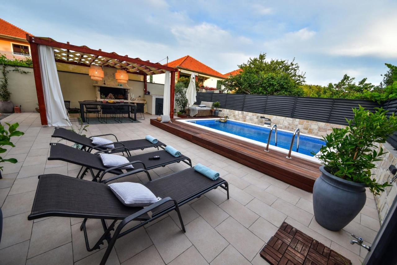 Villa Teuta Zadarvillas Exterior photo
